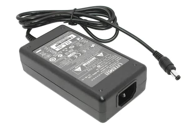 Блок питания для монитора и телевизора LCD 12V 5A 60W 5.5x2.5mm (1205605525) черный OEM