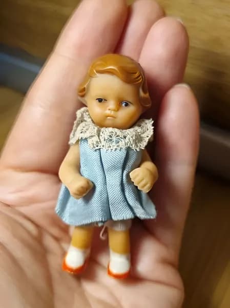 Винтажная кукла ГДР ARI 7 см в родной одежде