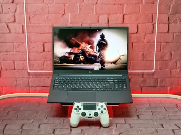 F+ Ноутбук 15.6", Intel Core i5-1235U, RAM 16 ГБ, SSD 1000 ГБ, Intel Iris Xe Graphics, Windows Home, серый, Русская раскладка
