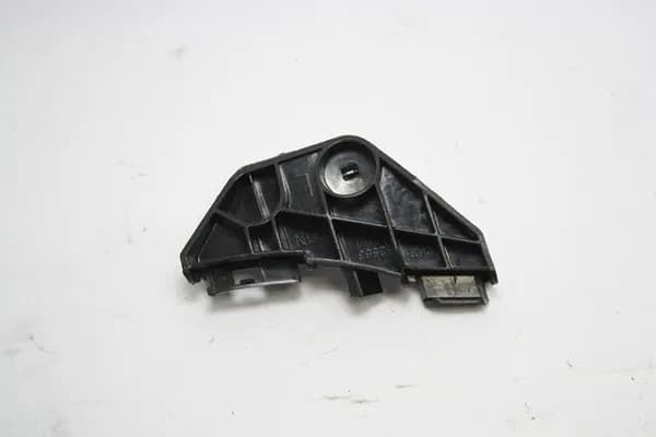 Кронштейн заднего бампера левый под фонарь SAILING TYL0506572L для Toyota Corolla E140 / E150 2006-2010