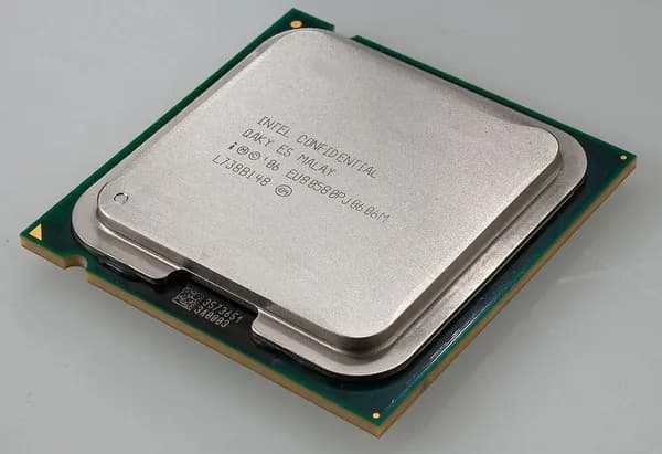 Процессор Intel Core 2 Quad Q9300 ( 2,5Ghz, 775, 6Mb, 4C/4T )