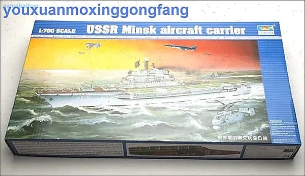 Trumpeter 1/700 05703 СССР Авианосец Минск Корабль