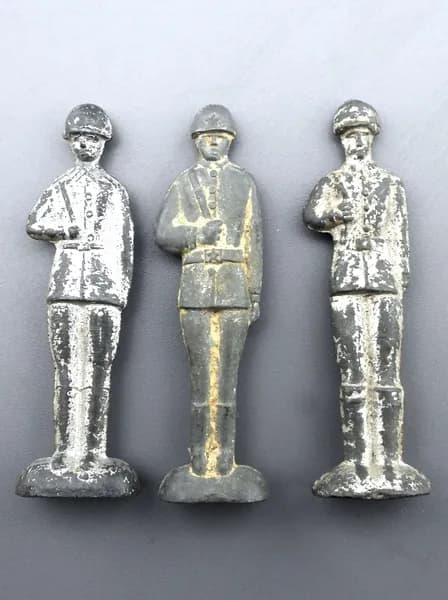 Оловянные солдатики 3 шт КАРАУЛЬНЫЕ 6,3 см олово СССР 1960-е гг