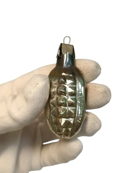 Советская винтажная елочная игрушка, Шишка. Сделано в СССР.