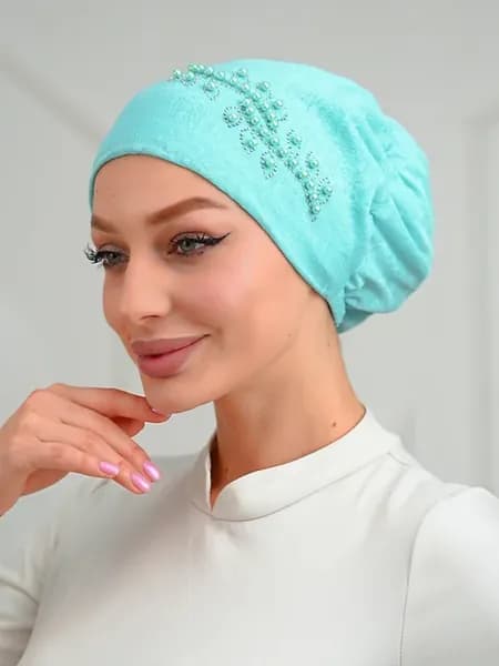 Готовый платок на резинке с жемчугом