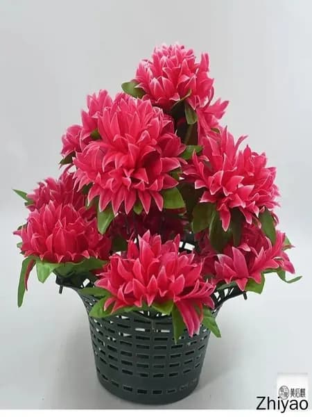 Корзина ритуальная с искусственными цветами