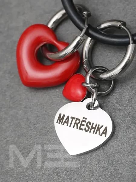 Серьги кольца "MATRЁSHKA"с красными сердечками