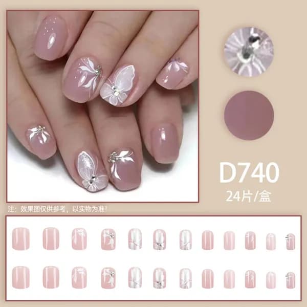 24 штуки носимых прозрачных накладных ногтей nail art pieces по 2 мл