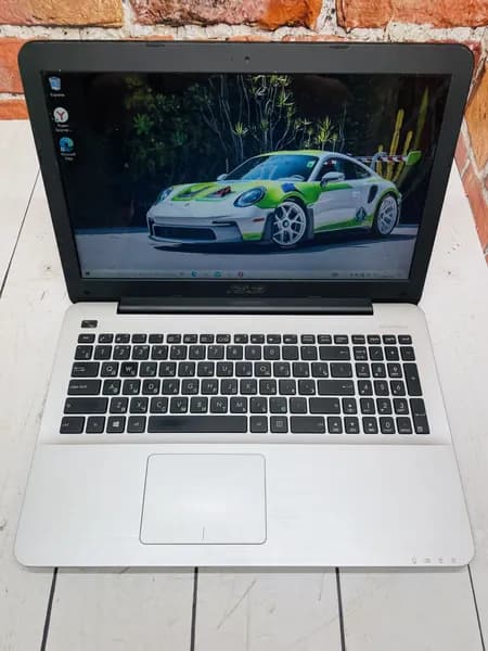 Asus X555Ll, Intel Core i3 4030U, GeForce 820 Игровой ноутбук 15.6", RAM 4 ГБ, SSD 120 ГБ, Windows Pro, Русская раскладка