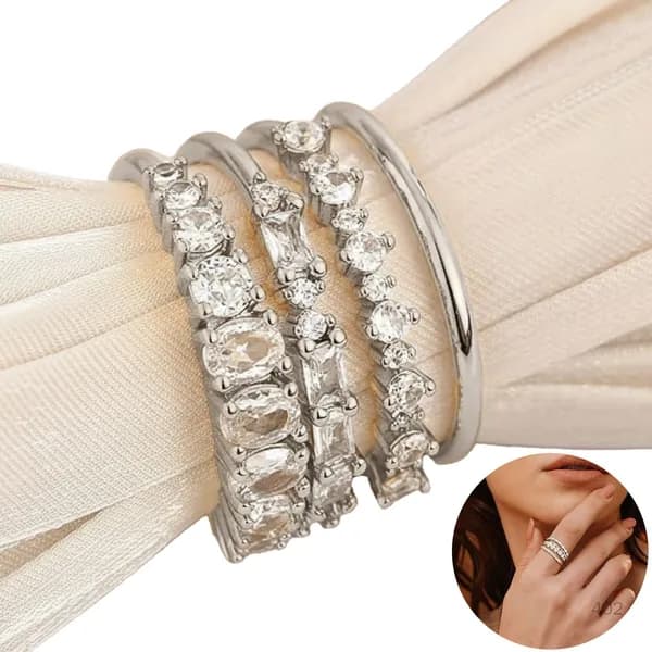 Набор женских позолоченных колец с цирконием 4 шт