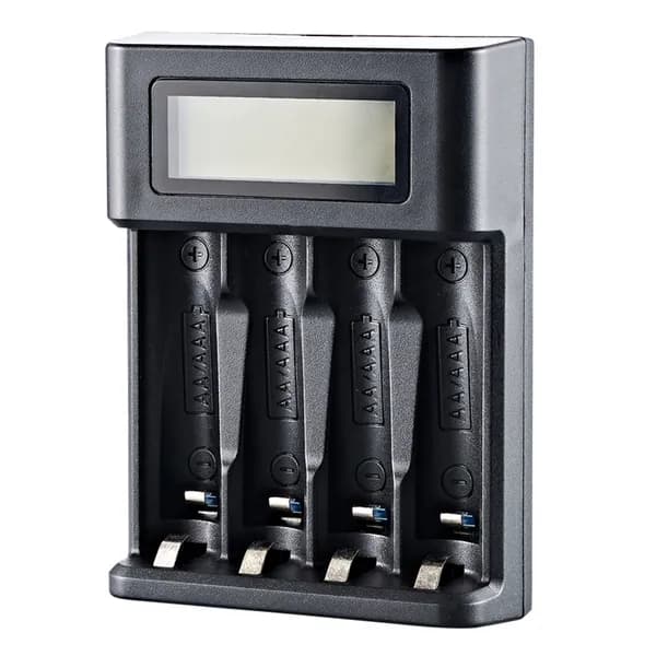 Умное зарядное устройство USB с LCD-дисплеем для аккумуляторов AA и AAA, 4 независимых гнезда, трёхступенчатая зарядка