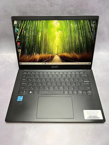 MSI Modern 14 C12M-231RU Ноутбук 14", Intel Core i3-1215U, RAM 8 ГБ, SSD 256 ГБ, Intel UHD Graphics, черный, Русская раскладка