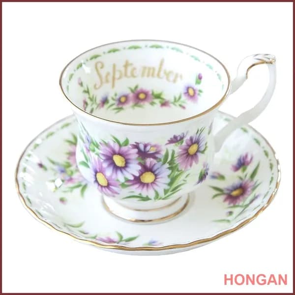 Чайная пара Royal Albert. Серия "Цветок месяца". Англия. Костяной фарфор. Клеймо 70-е гг. Сузуран в мае