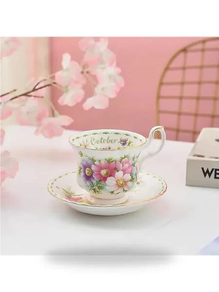 Чайная пара Royal Albert, серия "Цветок месяца", ландыш (октябрь), костяной фарфор