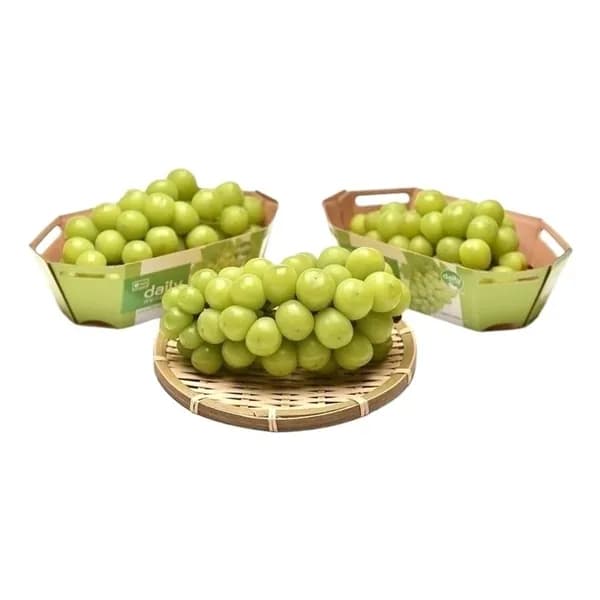 Виноград Shine Muscat 1.8 кг