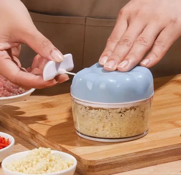 Ручной измельчитель для чеснока и овощей