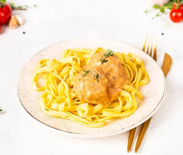 Биточки мясные с итальянской пастой 300 г