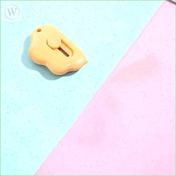 1 шт. Mini Pocket Cloud Art многофункциональный нож для резки бумаги, упаковки, сменным лезвием, канцелярский инструмент.