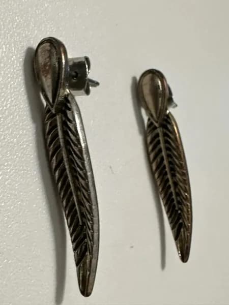 Винтажные серьги Перо, гвоздики, 4х1 см