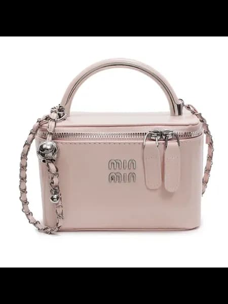 Розовая сумка-клатч MIUMIU с цепочкой