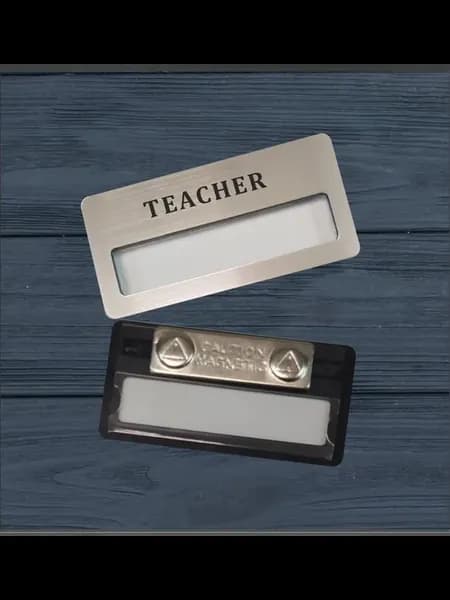 Бейдж Teacher пластиковый на магните с окном