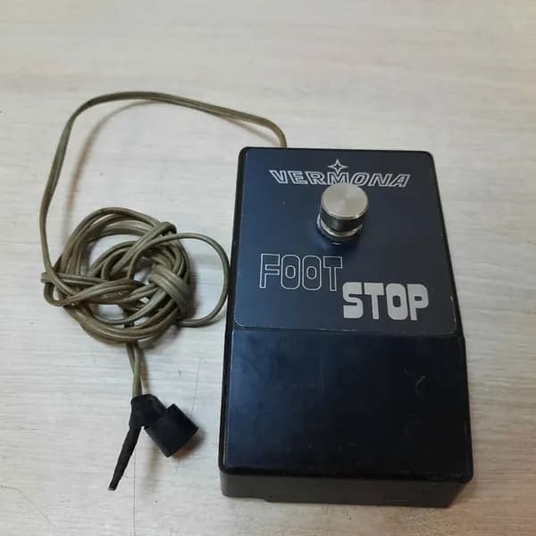 Педаль к синтезатору "Vermona foot switch", ГДР (обрезанный провод)