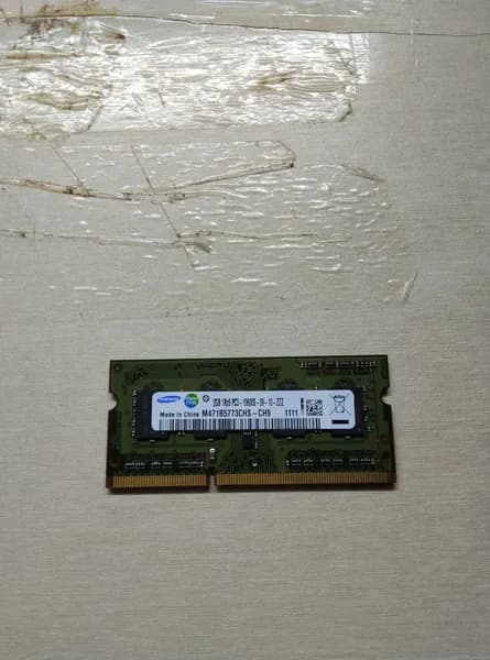 Оперативная память Оперативная память M471B5773CHS - CH91111 PC3 - 10605 - 09-10-222 DDR3, 1 x 2 ГБ (M471B5773CHS - CH91111 PC3 - 10605 - 09-10-222)