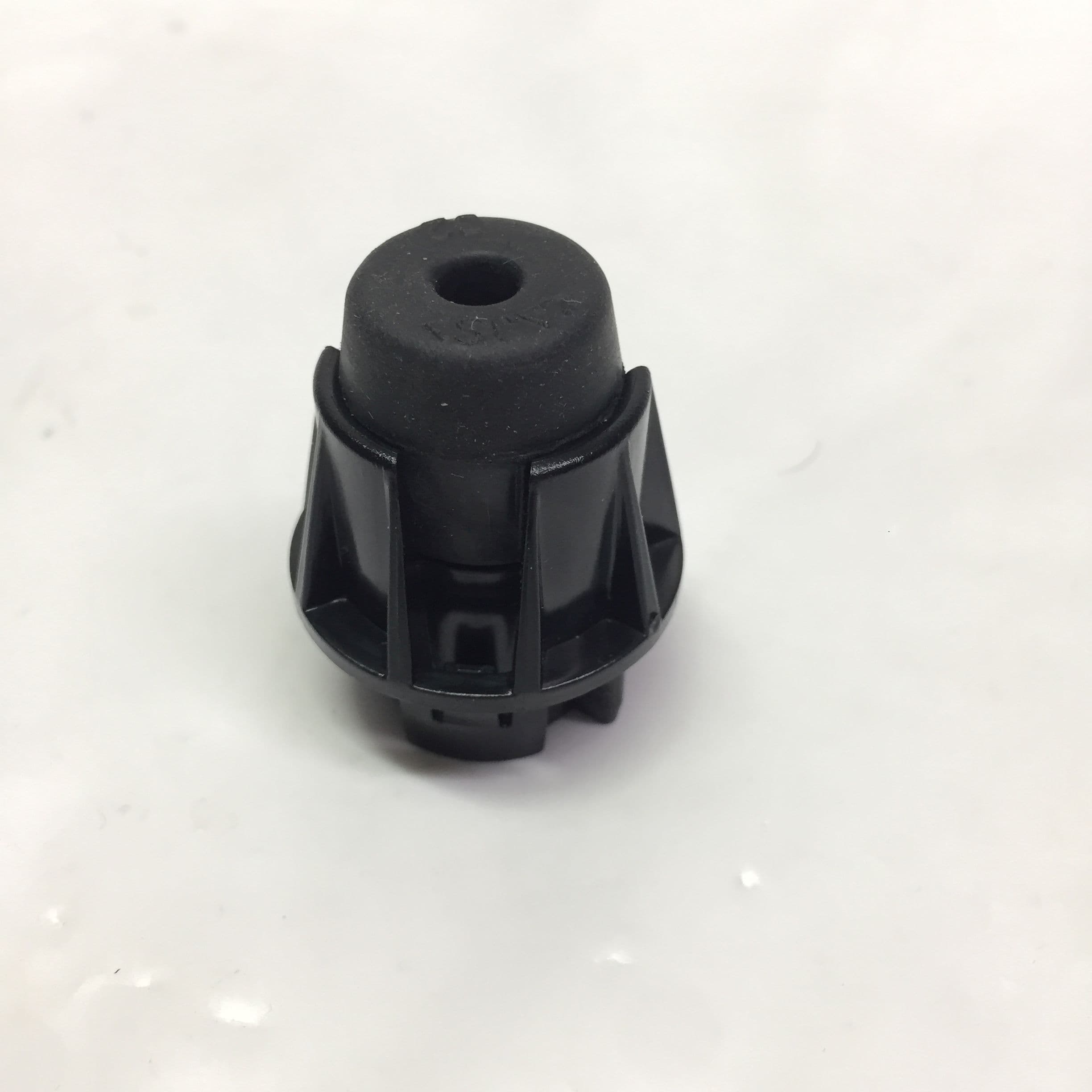 Буфер крышки багажника LADA 908783861R XRAY Logan 2, Sandero 2, 1шт.