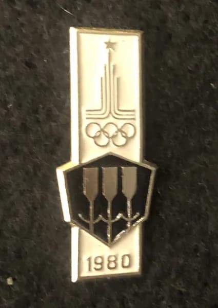Значок СССР. Олимпийские игры в Москве(1980 год). Виды спорта. Гребля(значок из комплекта)