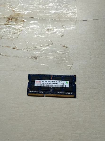Оперативная память Оперативная память HMT351S6CFR8C - PB NO AA 1140 4GB 2Rx8 PC3- 12800S - 11 - 11 - F3 DDR3, 1 x 4 ГБ (HMT351S6CFR8C - PB NO AA 1140 4GB 2Rx8 PC3- 12800S - 11 - 11 - F3)