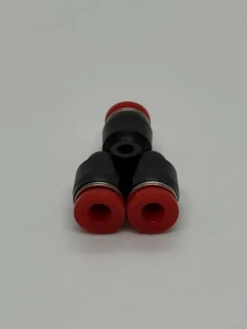 Цанговый Фитинг тройник разветвитель Y-образный 6x6х6mm