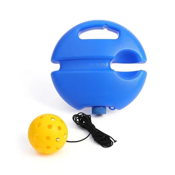 Pickleball тренер мяч со строкой