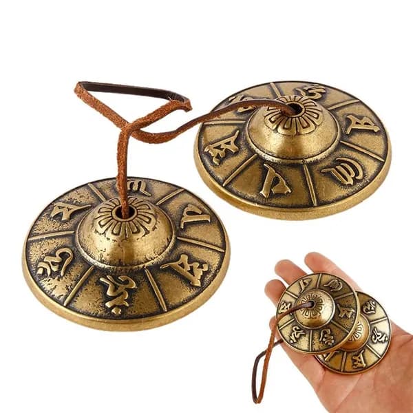 Ударные инструменты из меди, ретро-украшения