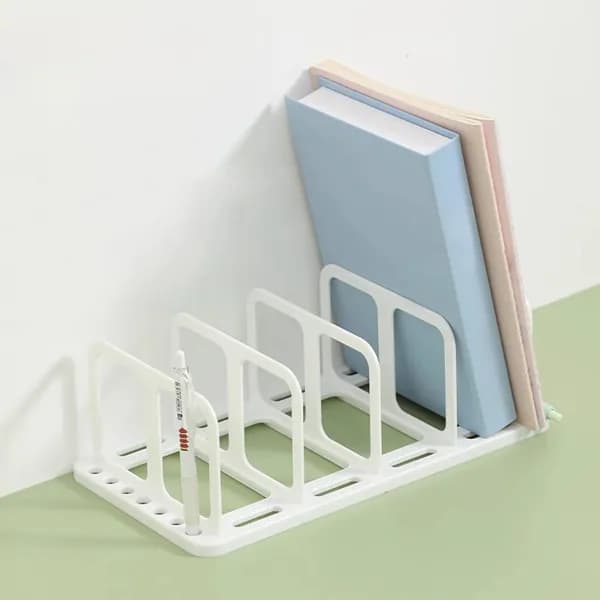 Многофункциональная книжная полка, простая и удобная.