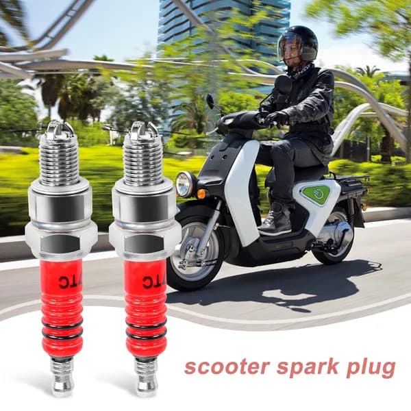 Это набор из 2 гоночных свечей зажигания "A7TC" для двигателей 50cc/110cc/125cc/150cc ATVs, скутеров, мотоциклов и картингов.
