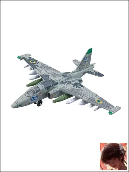 Сборная модель штурмовика Су-25 Грач, 1:72, высокая детализация
