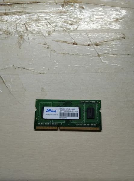 Оперативная память DDRIII 1GB-1333 SSY3128M8-EDJEF DDR3, 1 x 1 ГБ (1GB-1333 SSY3128M8-EDJEF)