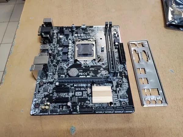ASUS , DDR4, Материнская плата