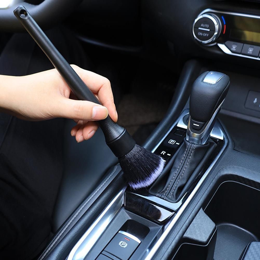 Щетка автомобильная