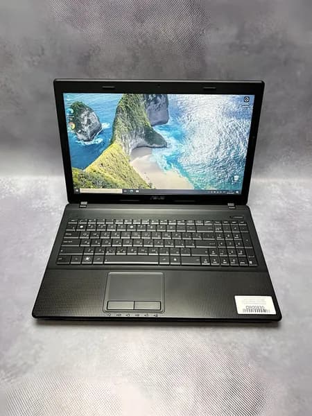 ASUS X54HR-SX027D/ATI Radeon HD 7470 1Gb/ Ноутбук 15.6", Intel Core i3-2350M, RAM 4 ГБ, SSD 120 ГБ, черный, Русская раскладка