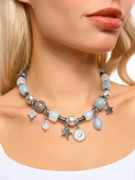 Асимметричные бусы с натуральными камнями