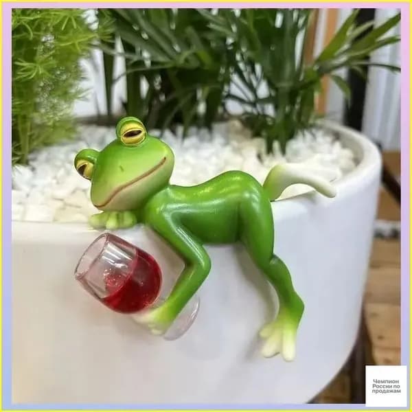 Фигурка садовая