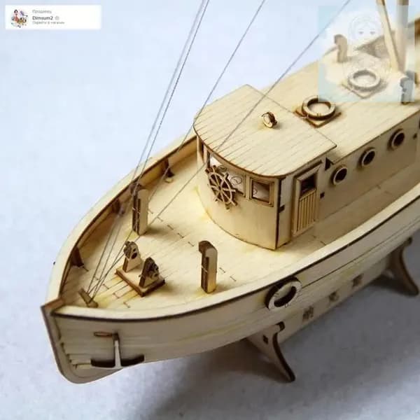 Собранная модель корабля Накс DIY