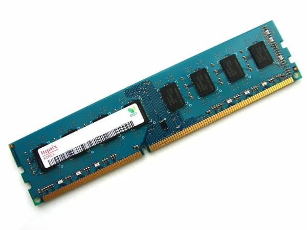 Hynix Оперативная память DDR3, 1600 МГц, 1 x 4 ГБ (HMT451R7AFR8C)