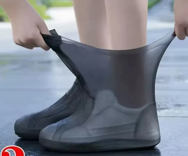 Чехлы-дождевики на обувь