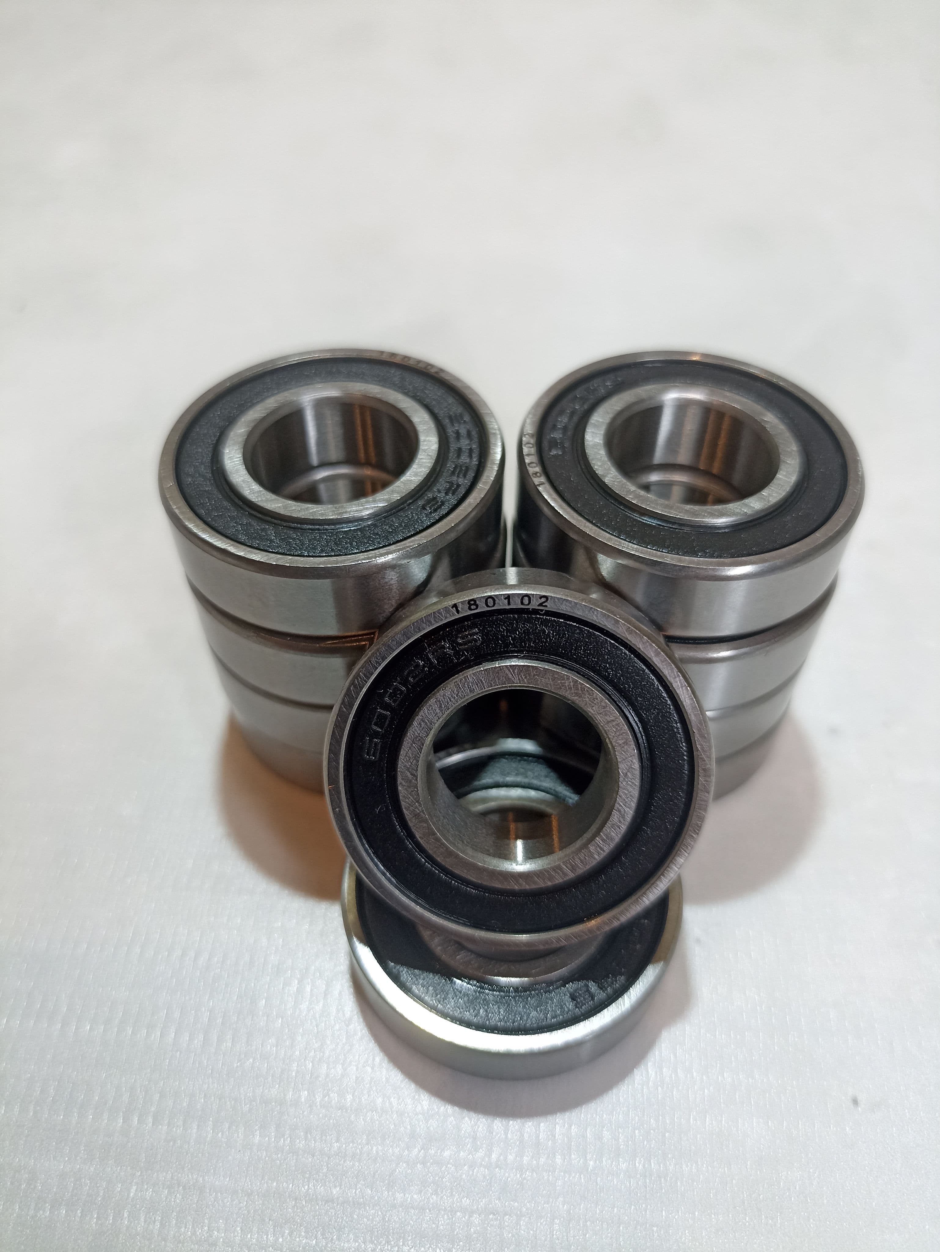 Подшипник 180102(6002 2RS)