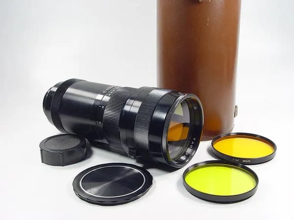 Теле- объектив. Стекла с просветлением. Таир-33 300mm f/4.5 Байонет Киев-88. Фильтры, футляр, крышки.
