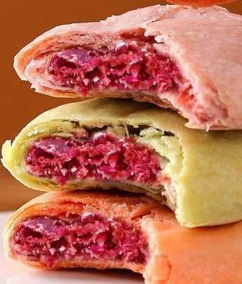 Цветочные пирожки с розой, ассорти из 3 вкусов, 3 шт.