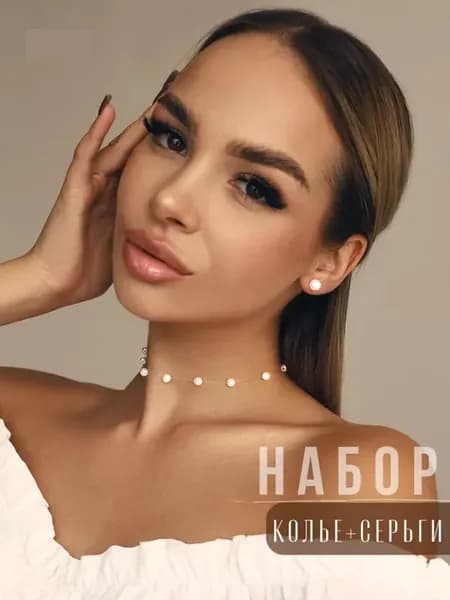Комплект чокер на шею и серьги пусеты нежный
