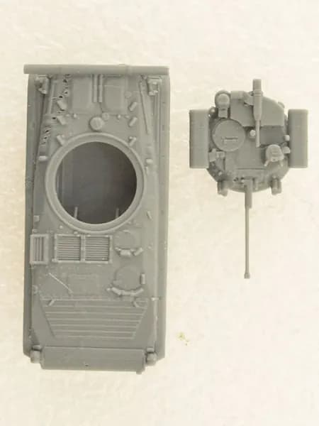 LYMODEL-SS SS144628 1/144Россия Боевая машина пехоты БМП-2М набор для сборки